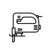 Romantisk badeværelse inspiration med spejlskab, der har praktiske og yndefulde opbevaringsløsninger, dobbelt bordstående håndvaske på en stenbordplade.