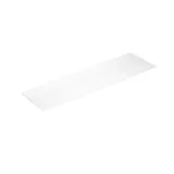 Badeværelse inspiration med badeværelsesmøbler i moderne blå farve, elegant bordstående vask og stort firkantet spejl med lys, hvide sildebensfliser giver et stilfuldt og klassisk udtryk