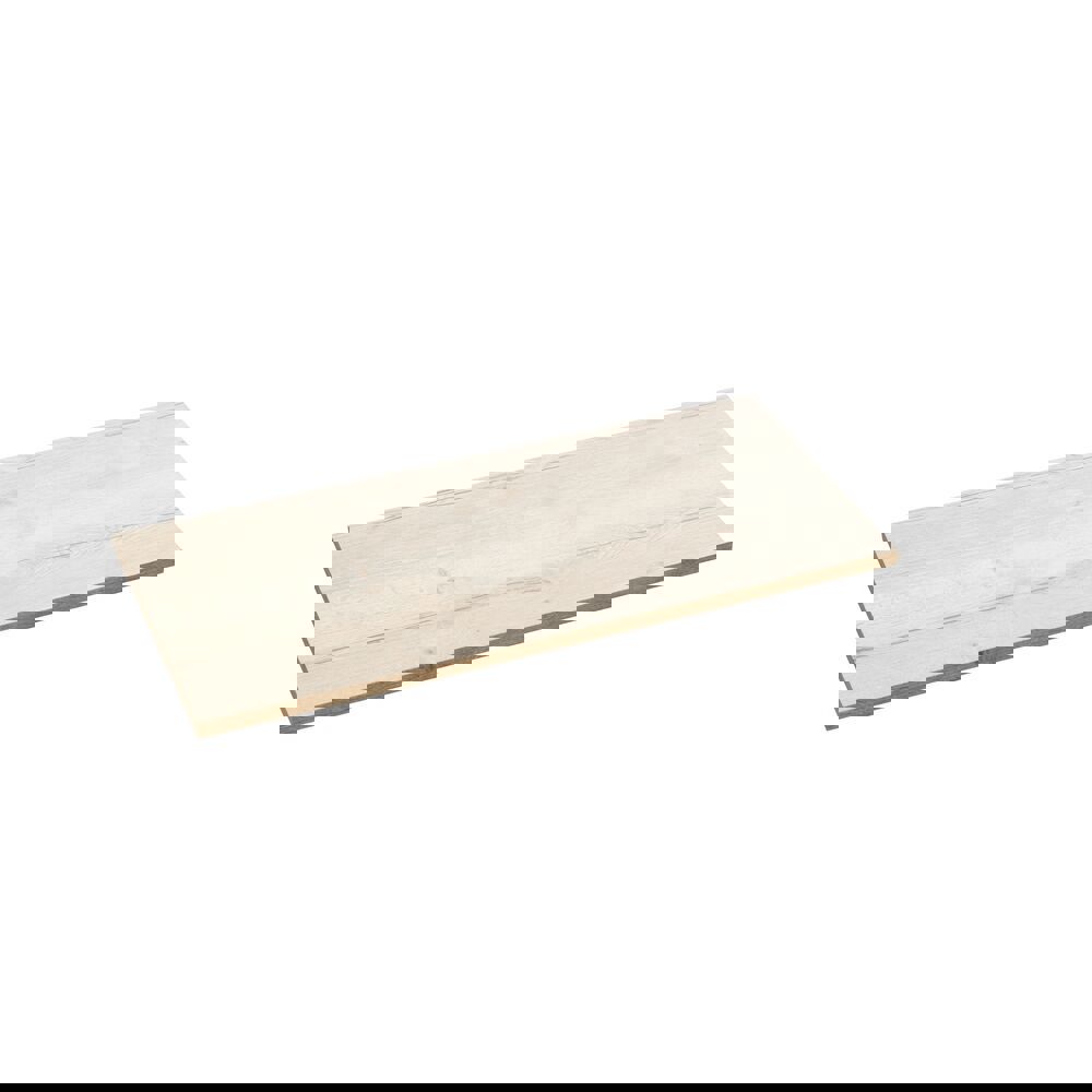 Stort badeværelse inspiration i nordisk stil med badeværelsesmøbler i lys blå farve og træbordplade med elegant bordstående håndvask, sildebensgulv i træ, der skaber en lys og klassisk stil