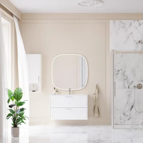 Stort badeværelse inspiration med stor luksuriøs brusekabine med skydedør, hvide badeværelsesmøbler, store moderne fliser og lange gardiner giver et klassisk og romantisk udtryk