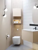 Stilfuld badeværelse inspiration med beige vaskeskab med inderskuffe, overskab, åben reol, oval spejl med belysning, matchende pendler, hylde under spejlet, og væghængt toilet. Vægge med lyse, aflange fliser